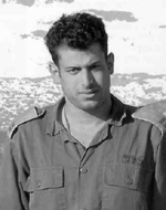 שרון (מנחם) אלמקיאס